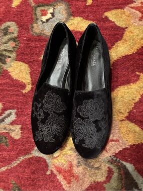 Michael Kors Black Velvet Floral Embroidered Loafers